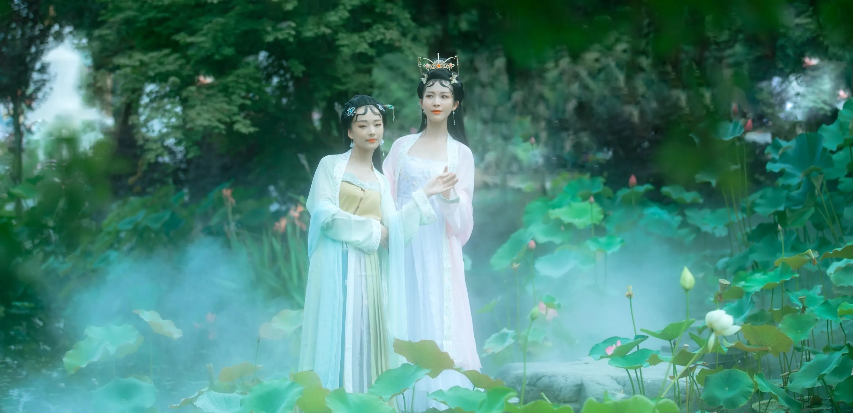 [YITUYU艺图语]2021.12.25 双生花 修水凝花 [31P]插图6